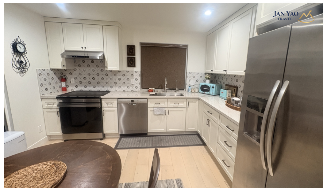 Santa Clara Airbnb 的廚房，我們選擇有廚房的住宿，方便自己準備三餐